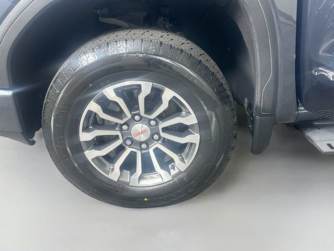 Used 2021 GMC Sierra 1500 AT4 w/ AT4 Preferred Package AWD/4WD image 31