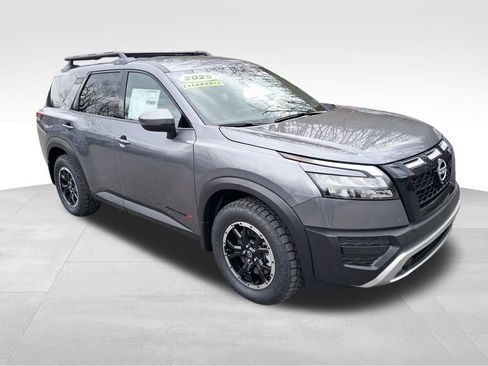 New 2025 Nissan Pathfinder Rock Creek image 8