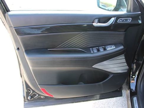 Used 2025 Hyundai Palisade Calligraphy image 12