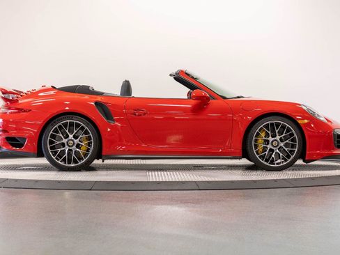 Used 2015 Porsche 911 Turbo S AWD/4WD image 19