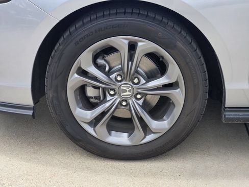 Used 2024 Honda Accord EX image 17