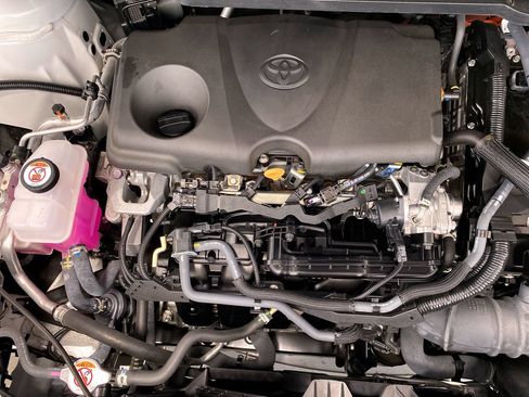 Used 2024 Toyota Sienna XLE w/ XLE Plus Package AWD/4WD image 14