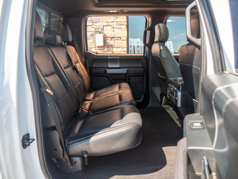 Used 2019 Ford F150 XLT w/ Equipment Group 302A Luxury AWD/4WD image 20