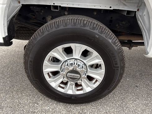 Used 2020 Ford F350 XLT image 13