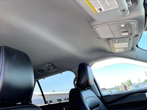 Used 2021 Ford Explorer Limited AWD/4WD image 16