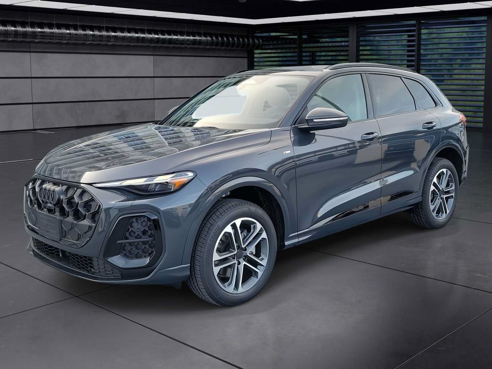 New 2026 Audi Q5 2.0T AWD/4WD image 1