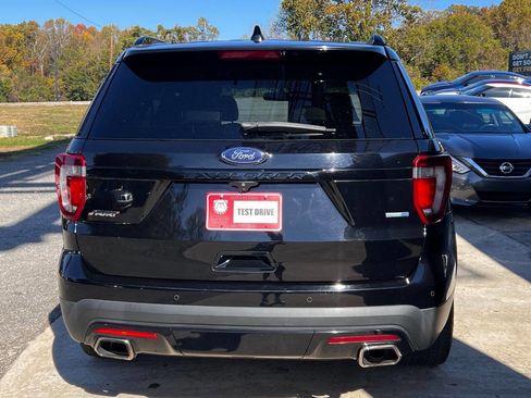 Used 2016 Ford Explorer Sport w/ Equipment Group 401A image 8