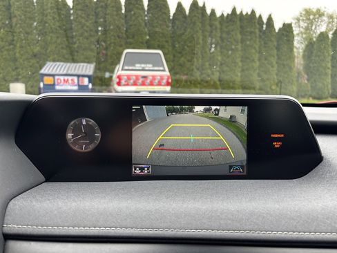 Used 2020 Lexus UX 250h w/ Premium Package AWD/4WD image 27