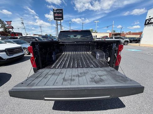 Used 2022 Chevrolet Silverado 1500 LT AWD/4WD image 16