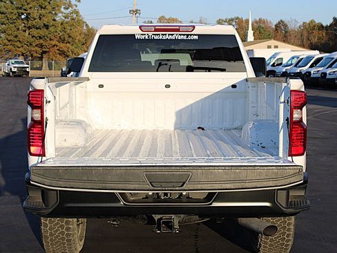 Used 2022 Chevrolet Silverado 2500 Custom w/ Custom Convenience Package image 11