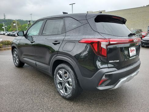 New 2026 Kia Seltos LX FWD image 22