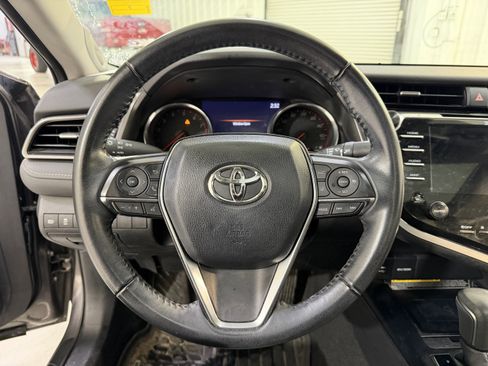 Used 2019 Toyota Camry XSE w/ Driver Assist Package image 16