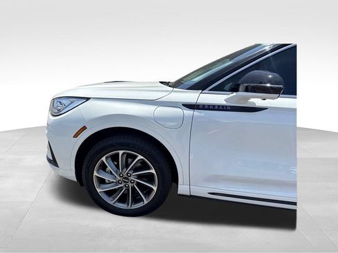 Certified 2025 Lincoln Corsair Grand Touring w/ Equipment Group 301A AWD/4WD image 36
