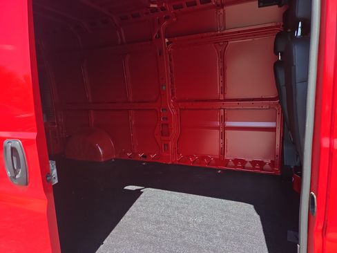 New 2026 RAM ProMaster 2500 w/ Convenience Group FWD image 7