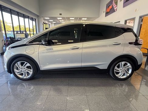 Used 2022 Chevrolet Bolt LT w/ Driver Confidence Package image 2