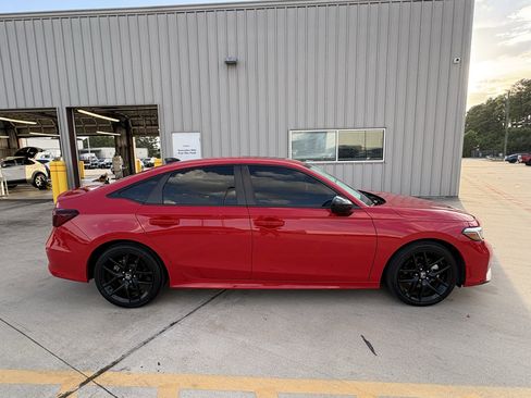 Certified 2025 Honda Civic Sport image 9