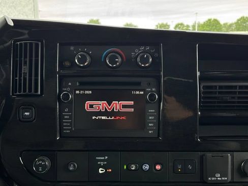 Used 2020 GMC Savana 2500 Extended w/ Enhanced Convenience Package RWD image 25