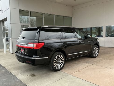 Used 2021 Lincoln Navigator Reserve w/ Luxury Package image 22