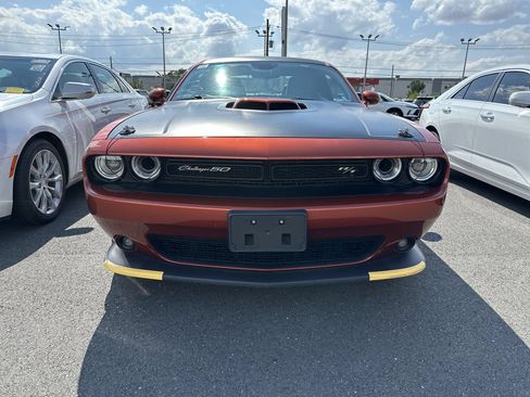 Used 2020 Dodge Challenger R/T RWD image 2