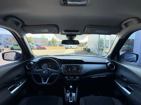 Used 2020 Nissan Kicks SV image 28