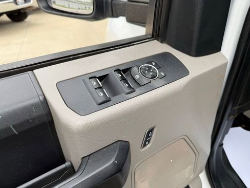 Used 2019 Ford F250 XL w/ Power Equipment Group AWD/4WD image 18