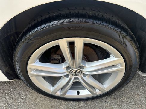 Used 2014 Volkswagen Passat TDI SE image 30