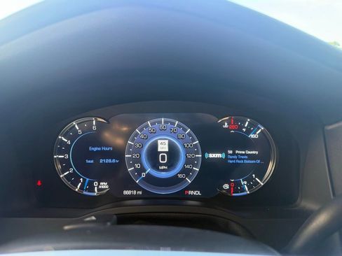 Used 2020 Cadillac Escalade Premium Luxury image 30