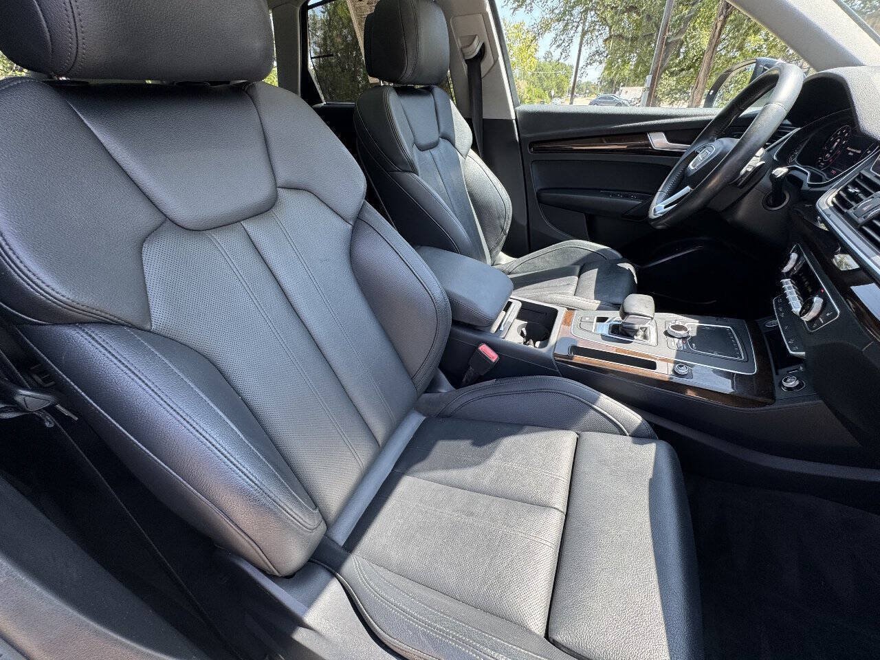 Used 2018 Audi Q5 2.0T Premium Plus w/ Premium Plus Package AWD/4WD image 26