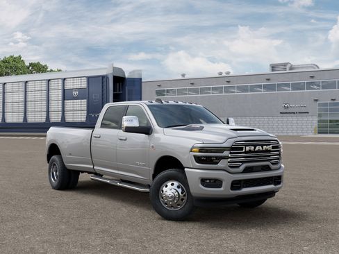 New 2026 RAM 3500 Laramie w/ Sport Appearance Package AWD/4WD image 25