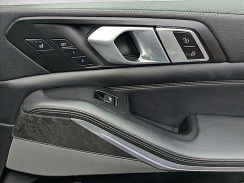 Used 2023 BMW X5 xDrive45e w/ Executive Package image 26