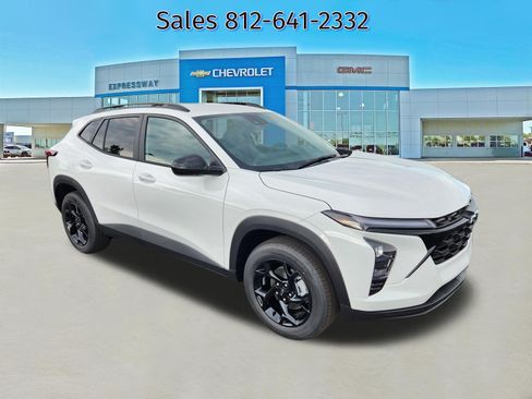 New 2026 Chevrolet Trax LT w/ Driver Confidence Package FWD image 1