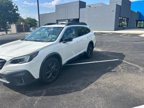 Used 2020 Subaru Outback Onyx Edition XT AWD/4WD image 7