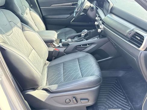 Used 2024 Kia Telluride EX X-Line image 31