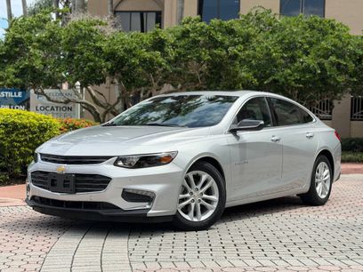 Used 2018 Chevrolet Malibu Hybrid w/ Leather Package
