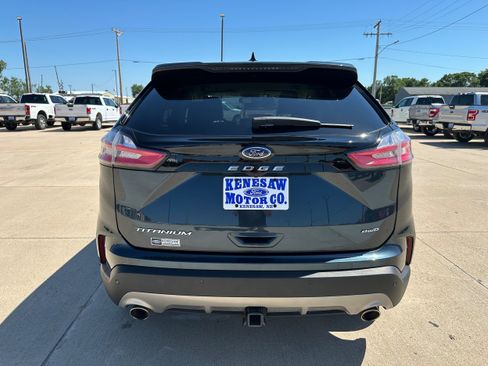 Used 2024 Ford Edge Titanium w/ Class II Trailer Tow Package AWD/4WD image 5