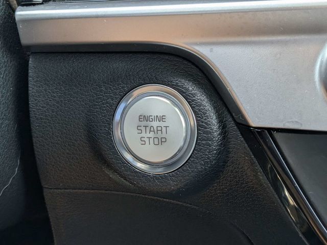Used 2025 Kia Telluride S FWD image 30