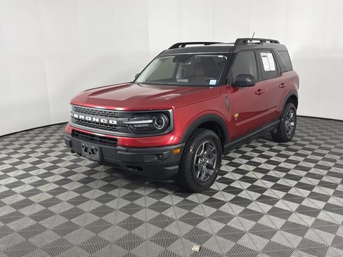 Used 2021 Ford Bronco Sport Badlands w/ Badlands Package AWD/4WD image 3