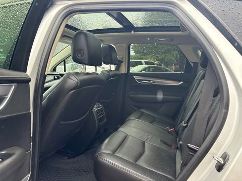 Used 2018 Cadillac XT5 Premium Luxury AWD/4WD image 17