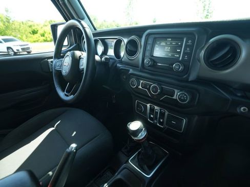 Used 2018 Jeep Wrangler Unlimited Sport S AWD/4WD image 33