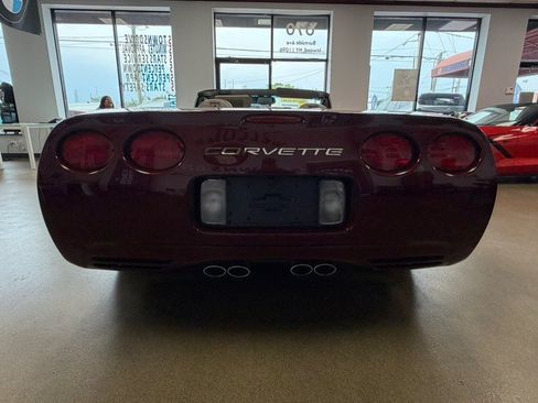 Used 2003 Chevrolet Corvette Convertible w/ Preferred Equipment Group1 RWD image 19