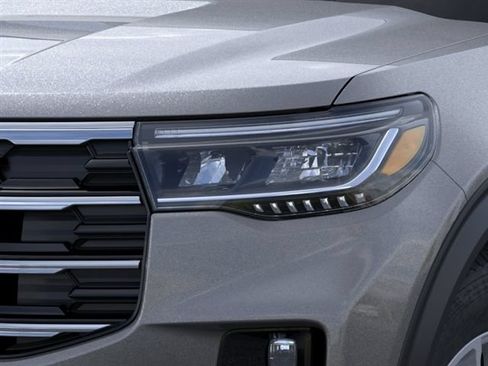 New 2026 Ford Explorer Active w/ Active Comfort Package RWD image 18