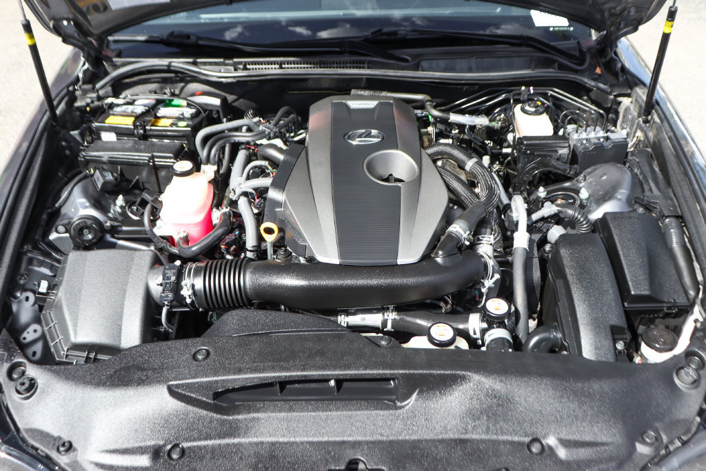 Used 2019 Lexus IS 300 F Sport w/ F Sport Package RWD image 11