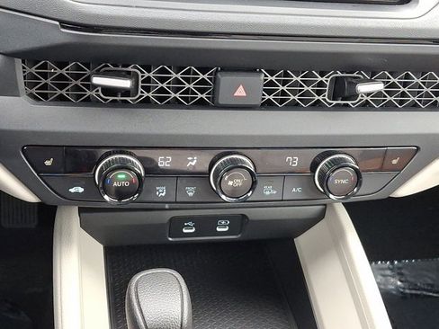 Certified 2025 Honda Accord SE image 17