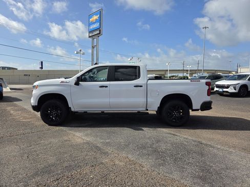 New 2026 Chevrolet Silverado 1500 LT Trail Boss w/ Convenience Package II AWD/4WD image 2