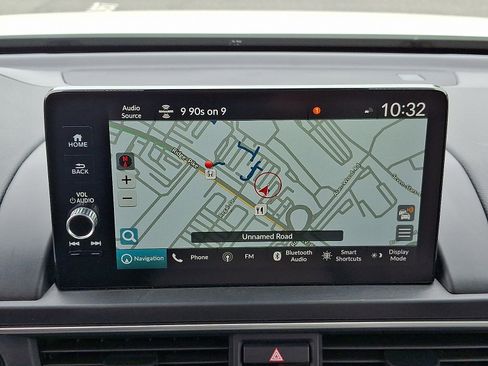 Certified 2023 Honda Pilot Touring image 17