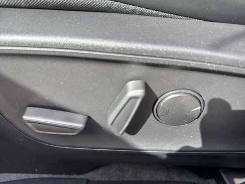 New 2026 Ford Escape SE image 11