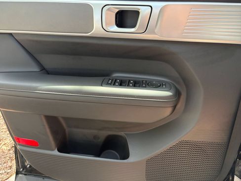 Used 2026 Hyundai Santa Fe SEL FWD image 18