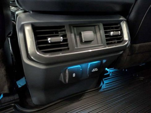 Used 2023 Ford F150 Lariat AWD/4WD image 14