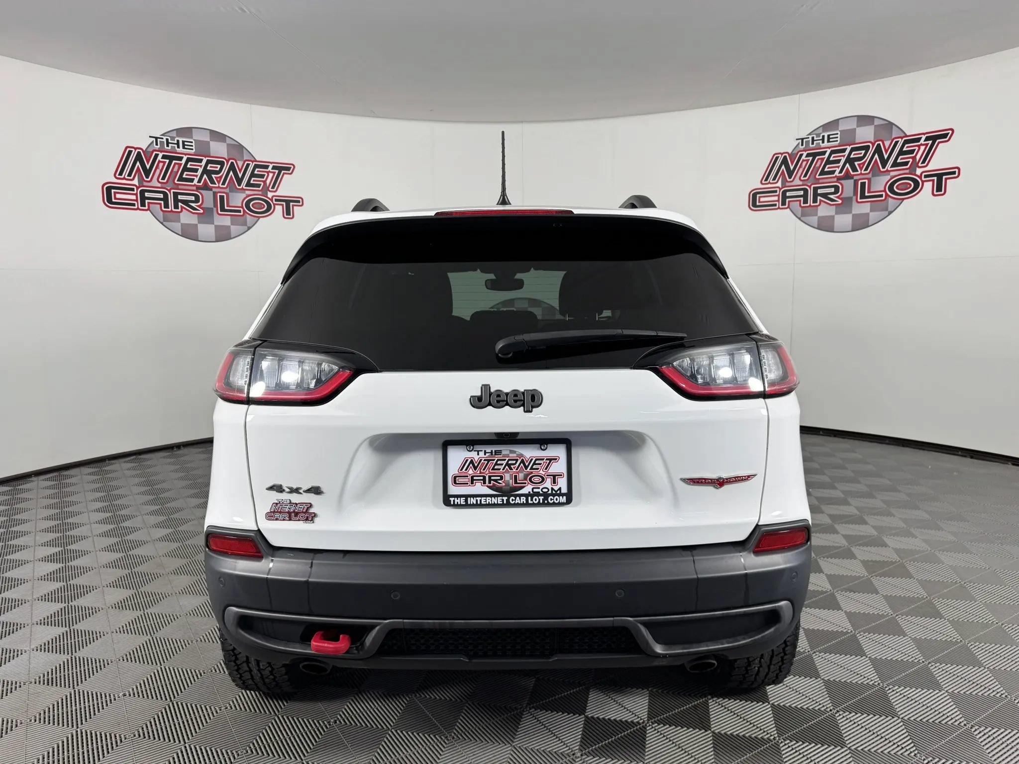 Used 2019 Jeep Cherokee Trailhawk w/ Cold Weather Group AWD/4WD image 6