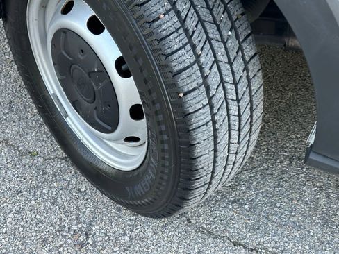 Used 2020 Ford Transit 150 XL image 26